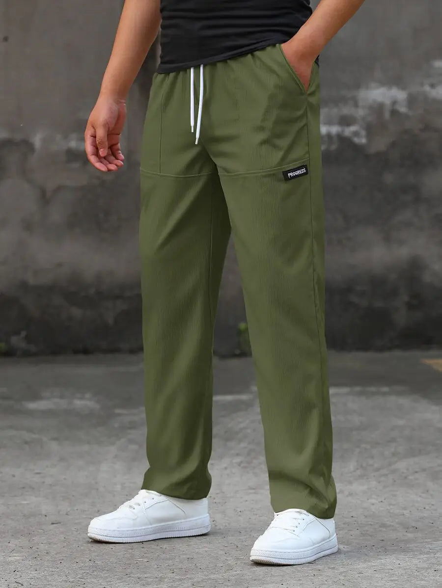 Men's Drawstring Waist Tapered Casual Pants With Patch Detail