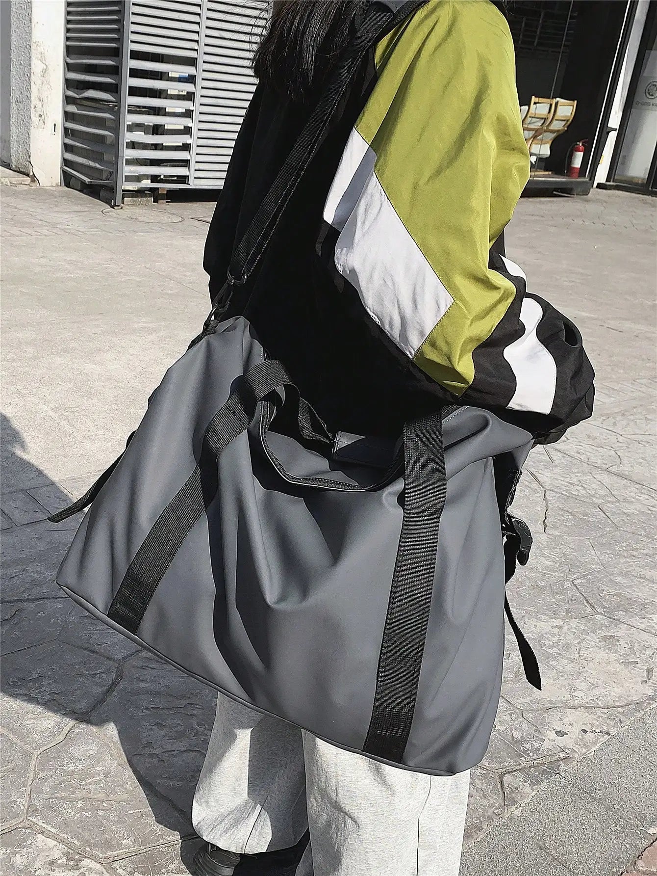 Handheld Travel Bag Large Capacity Nylon for Sports and Fitness Crossbody
