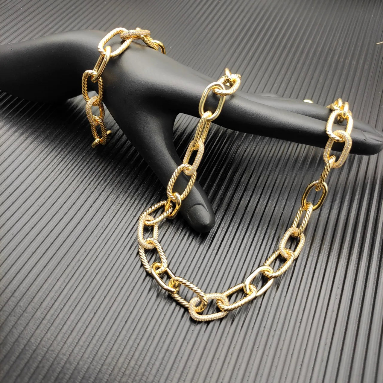 Multi Ring Two Tone Necklace Unisex Elegant
