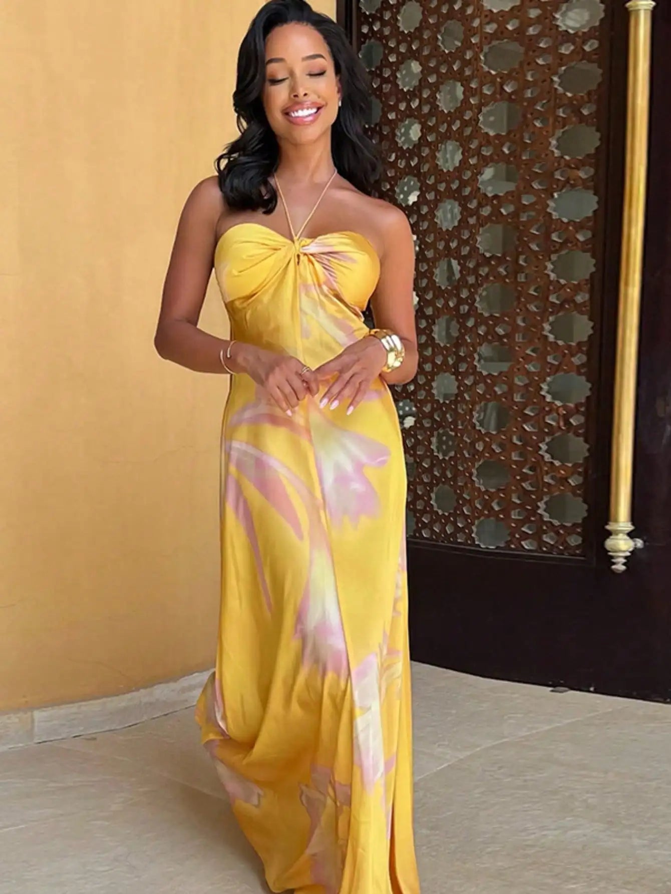 Floral Halter Neck Maxi Dress With Flowy Skirt For Summer Events