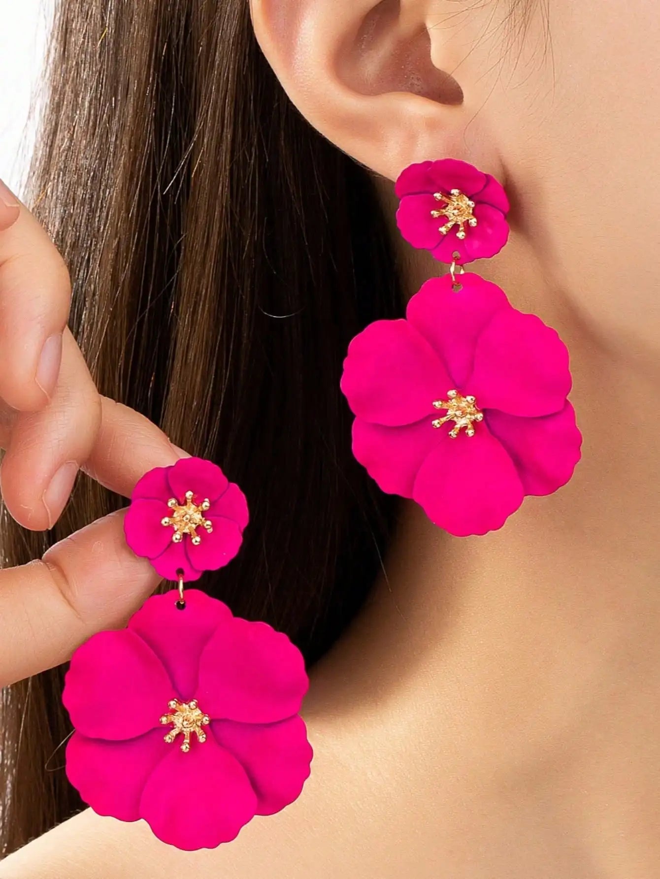 Flower Dangle Earrings for Women Lightweight Gold Center Detail
