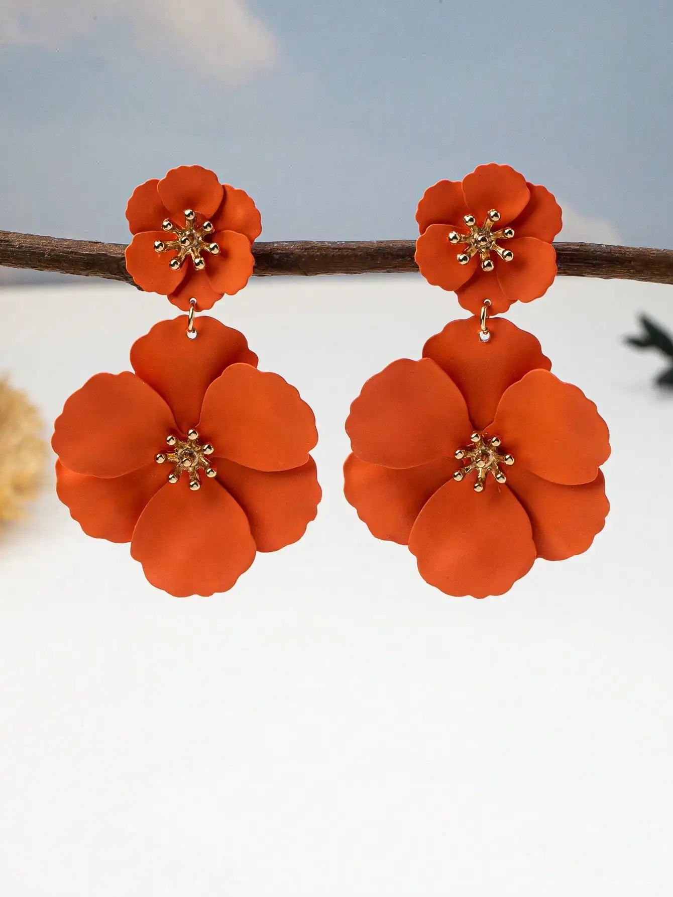 Flower Dangle Earrings for Women Lightweight Gold Center Detail