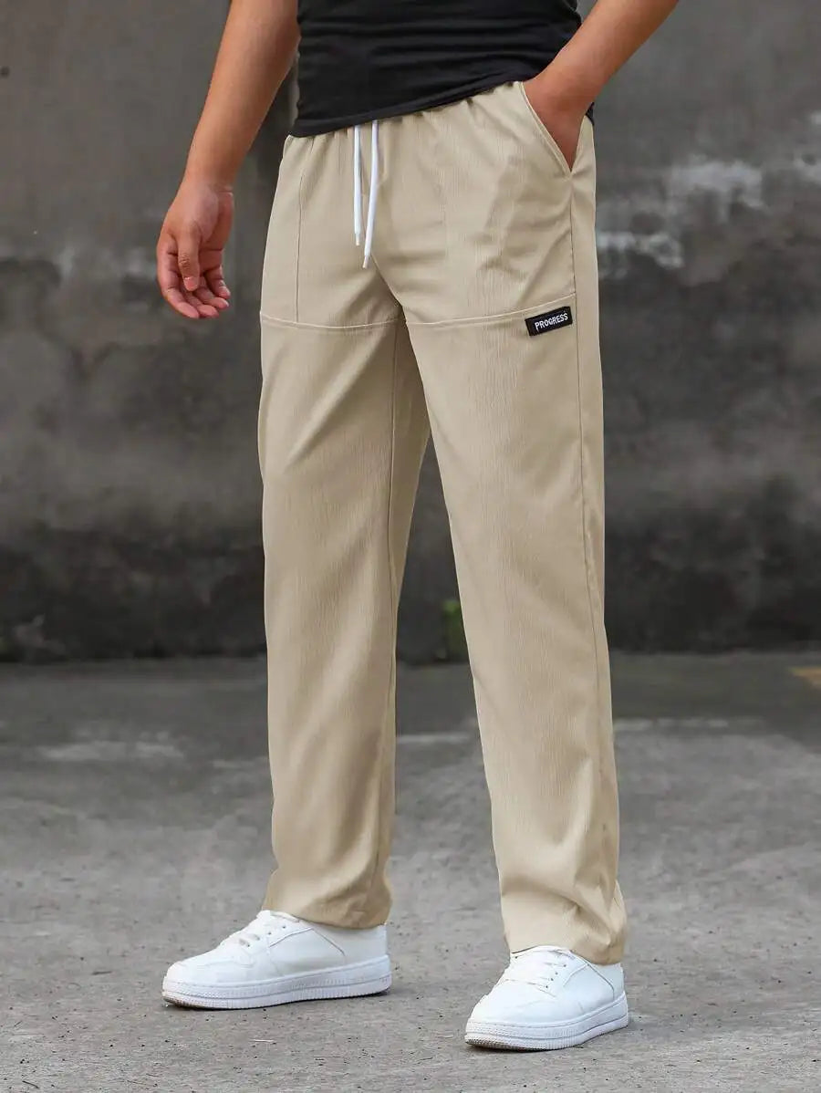 Men's Drawstring Waist Tapered Casual Pants With Patch Detail