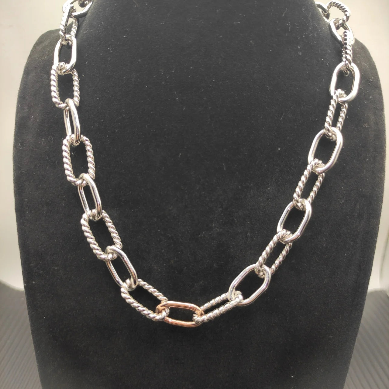 Multi Ring Two Tone Necklace Unisex Elegant