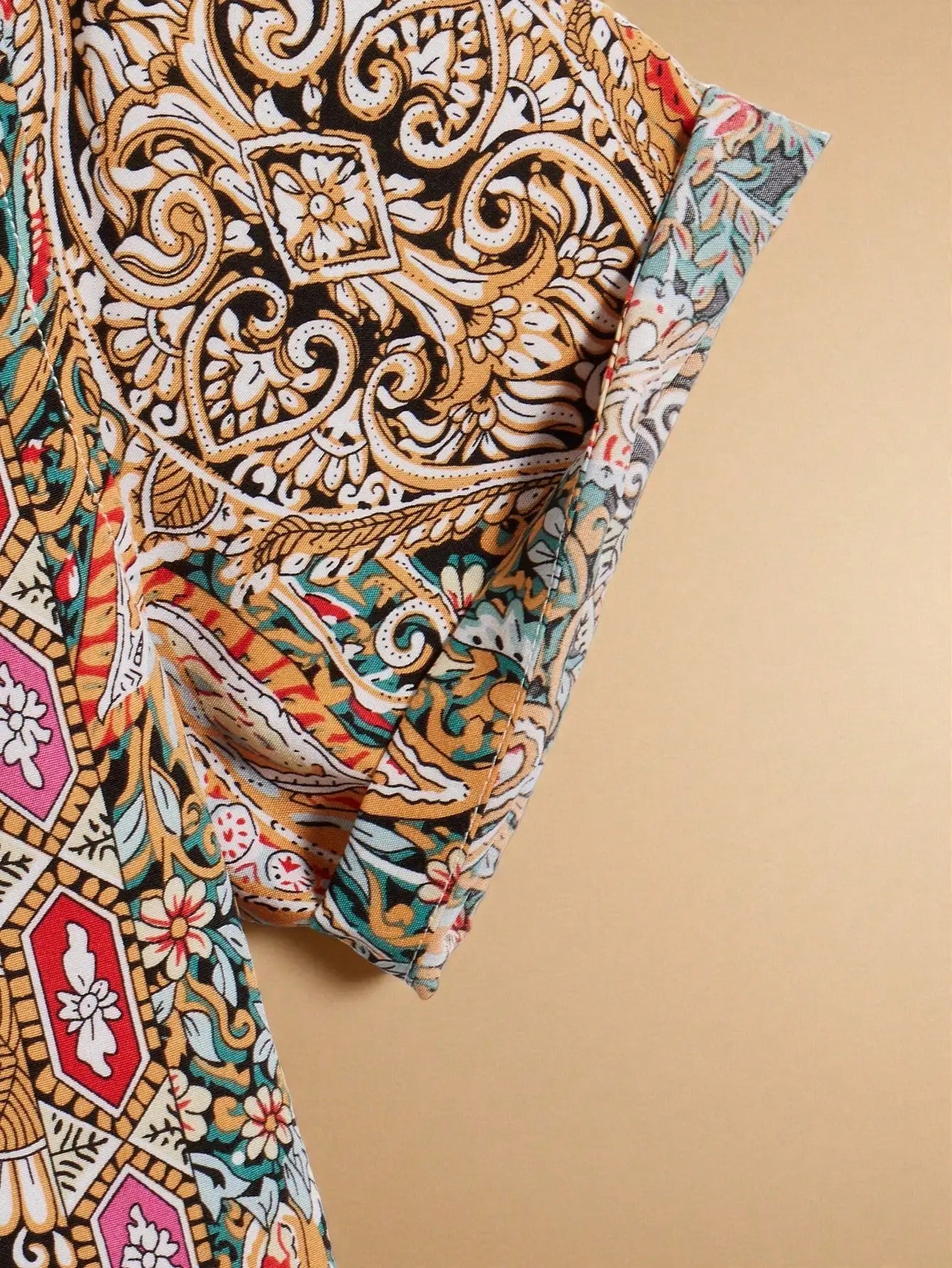 Men's Short Sleeve Button Up Shirt With Paisley Floral Print